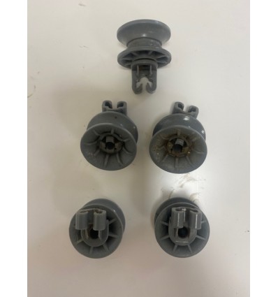 Lot De 2 Roulettes Pour Panier Supérieur Lave-vaisselle Bosch SGS53E22FR - Neuves