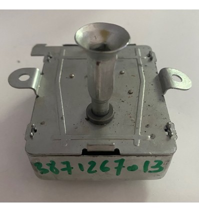 Moteur de tourne broche de four