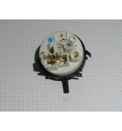 Pressostat 50/25 INVENS pour lave linge WHIRLPOOL LADEN IGNIS BAUKNECHT 